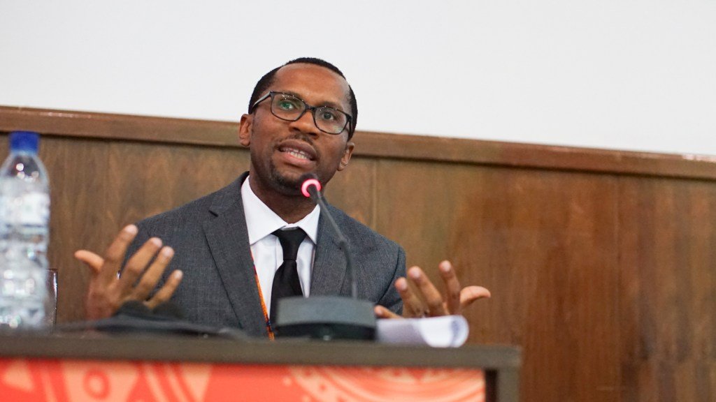 Dr. Nmazuo "Maz" Ozuah speaks on a panel at the AORTIC Conference in Maputo.