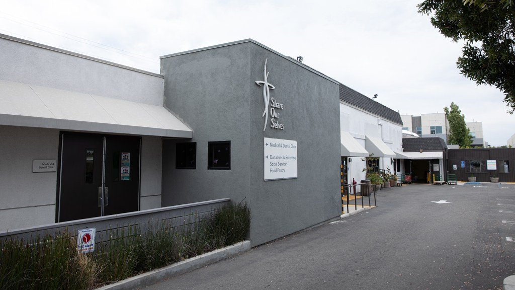 Share Our Selves in Costa Mesa, CA. (Photo by Donnie Lloyd Hedden Jr for Direct Relief)